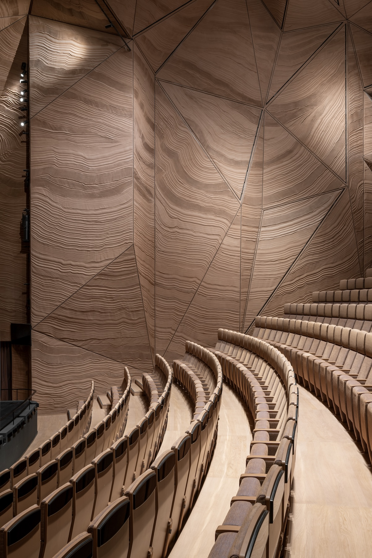oak stairs manufacturer